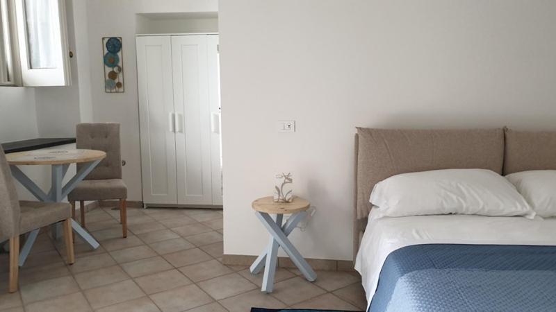 La Casa Delle Camelie Hotel Мета Екстериор снимка